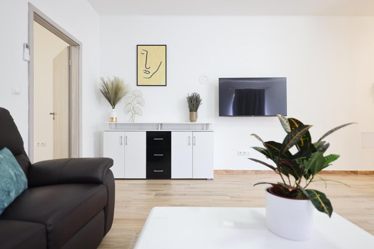 Mathilda'S Apartment Задар Экстерьер фото